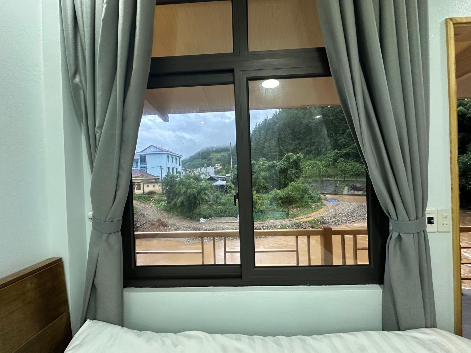 Bed and Breakfast Nha Nghi Kim Dong à Mu Cang Chai Extérieur photo
